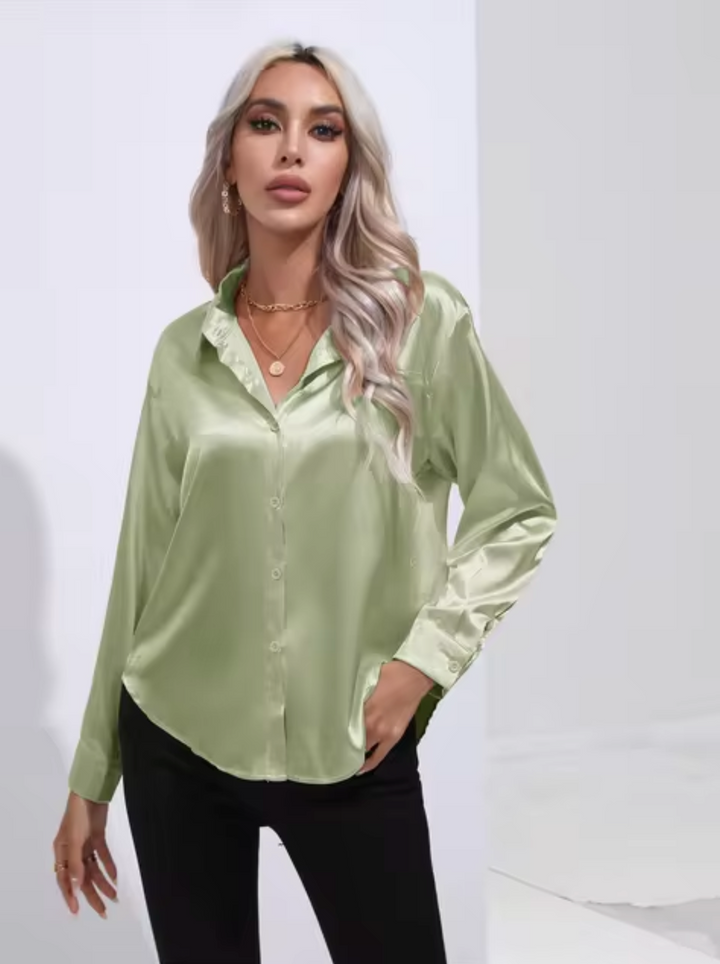 Langärmelige Satinbluse
