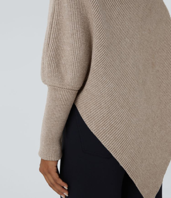 Amaya | Schlanker & moderner Pullover mit Saum