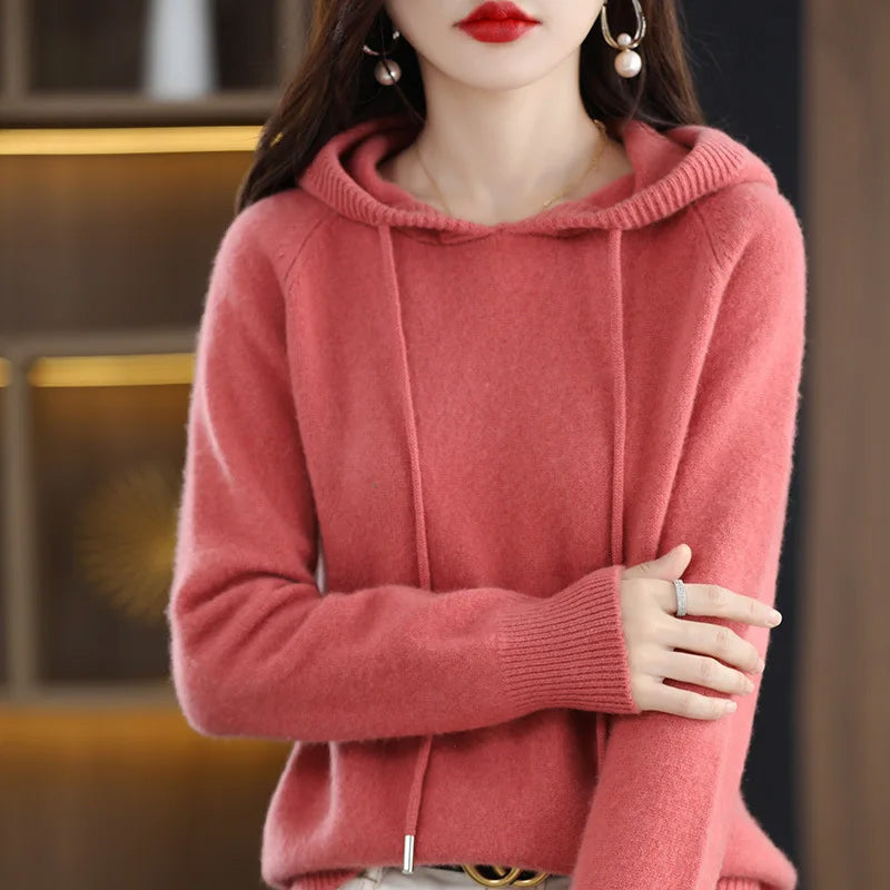 Olivia Klein Gestrickter Pullover mit Kapuze