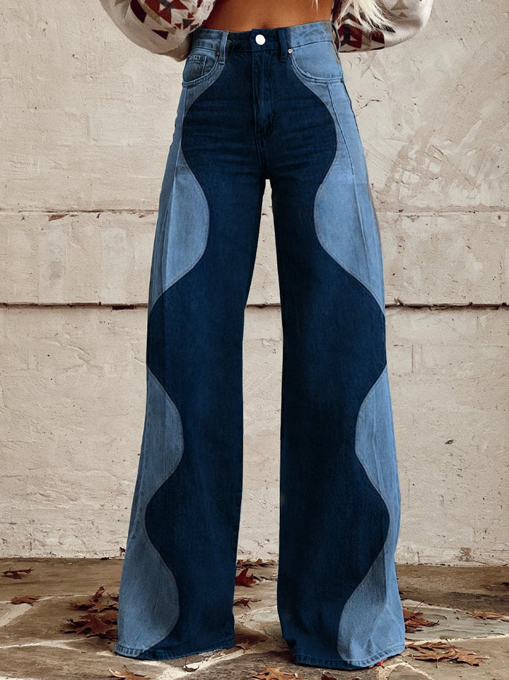 Gewellte Patchwork-Jeans mit weitem Bein