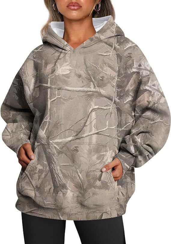 ElisaBerlin | Bequemer Camouflage-Kapuzenpullover