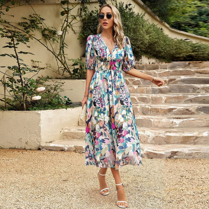 Innova | Elegantes Kleid mit V-Ausschnitt