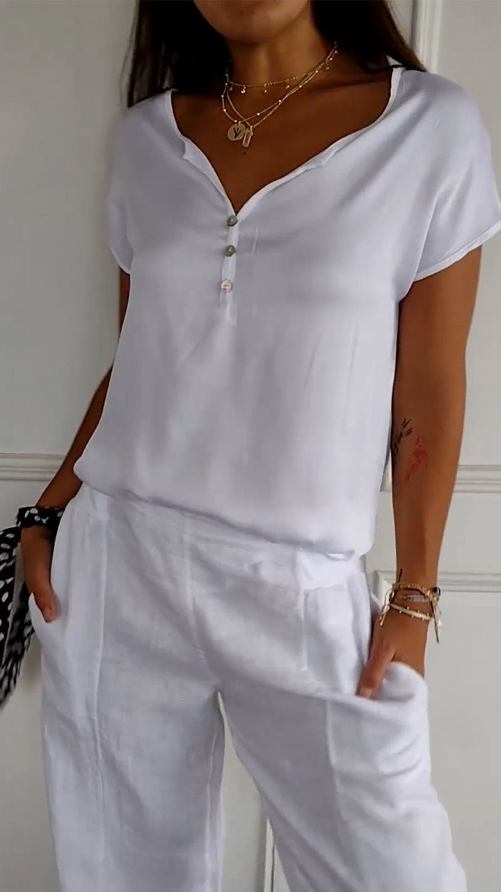 Marisa | T-Shirt mit V-Ausschnitt in lässiger Eleganz